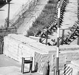 1961년 베를린 장벽