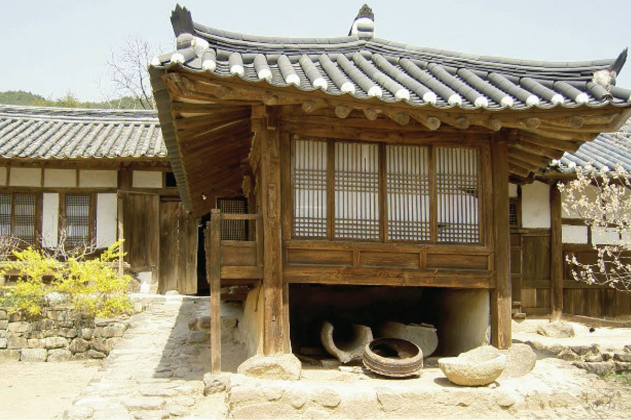 구례 운조루 - 중문으로 오르는 작은 사랑