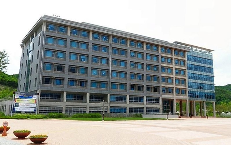 울산과학기술원 - 울산과학기술원 제1공학관