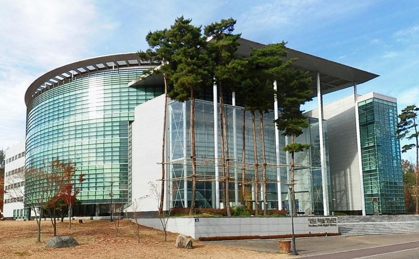 포항공과대학교 - 포항공과대학교 청암학술정보관