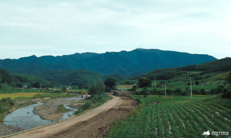 일월산