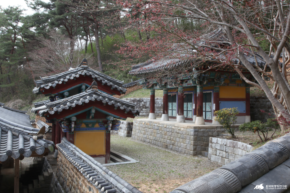 도천서원 - 산청 도천서원 삼우사 정측면