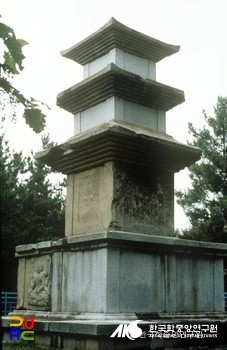 남산 창림사 - 창림사지 삼층석탑