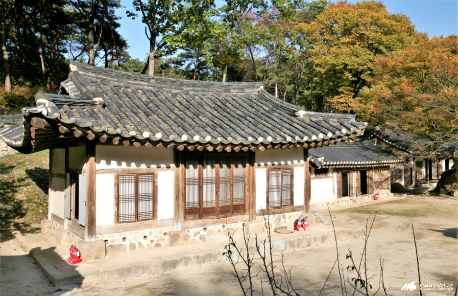 여주 효종 영릉재실 - 여주 조선 효종과 인선왕후 영릉 재실 안향청 정측면