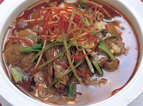 얼큰한 맛의 수이주뉴러우