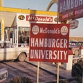 맥도날드 직원 교육을 위해 설립된 햄버거 대학