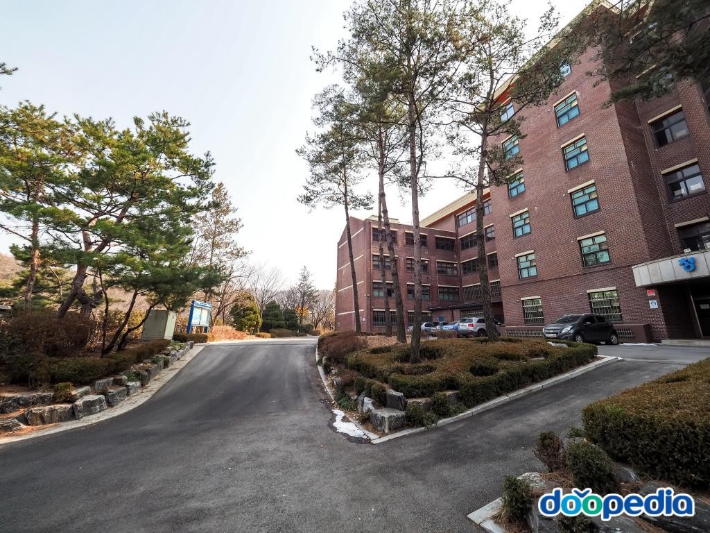 청솔중학교 - 청솔중학교 외부 전경