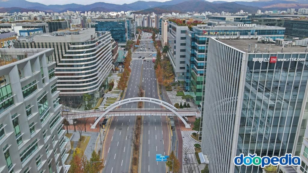 한화솔루션(주)