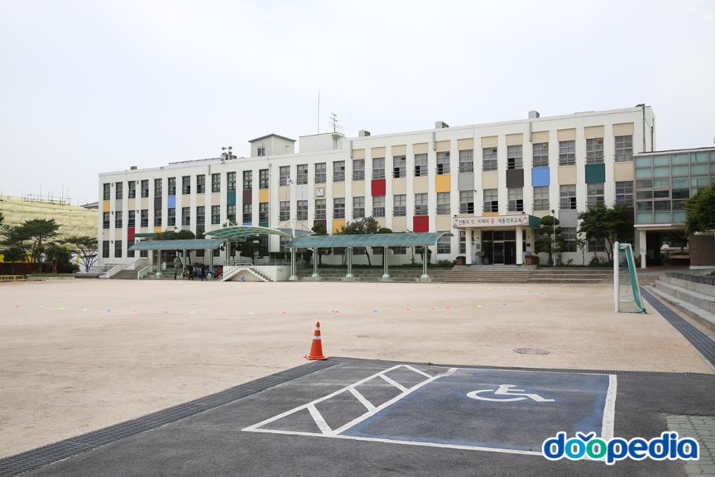 재동 - 서울재동초등학교