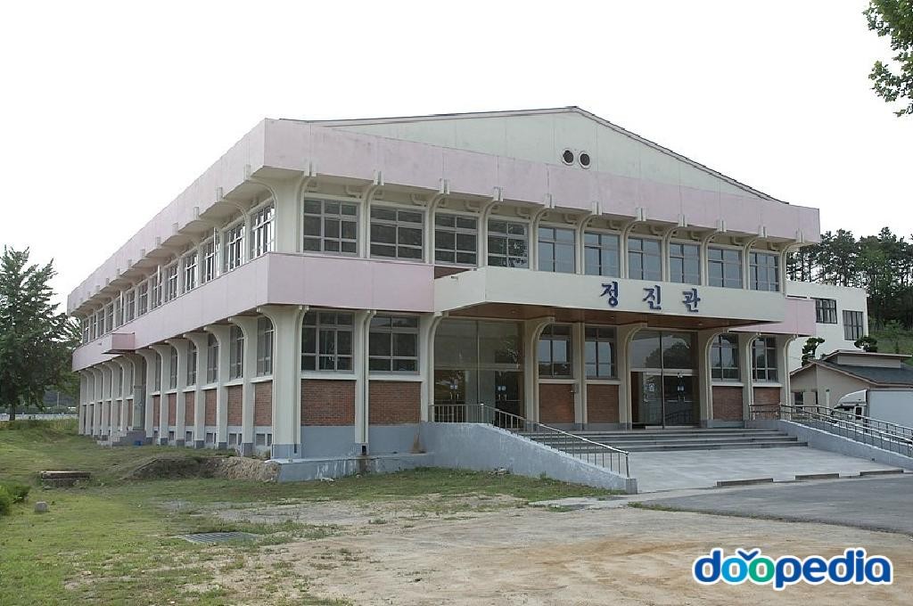 금산산업고등학교 - 금산산업고등학교 체육관