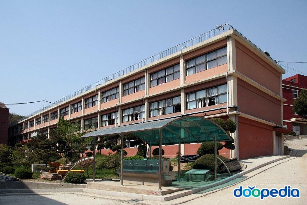 광탄중학교