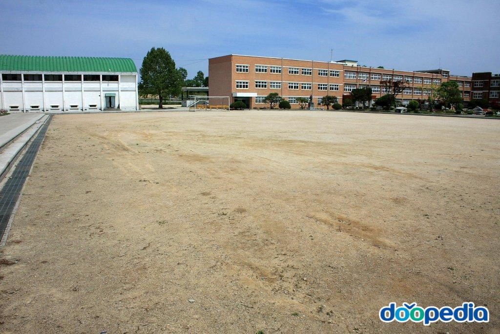 한국외식과학고등학교 - 남문고등학교 소운동장