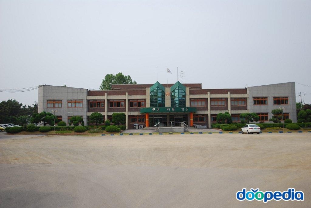 송산중학교 - 송산중학교 전경