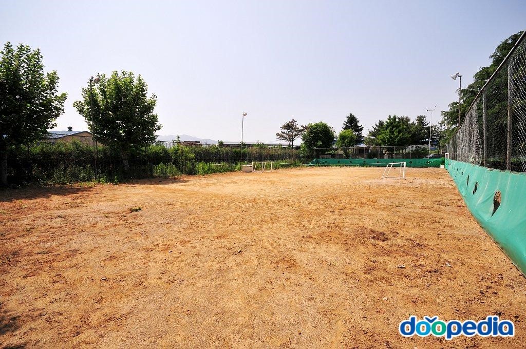 청통중학교 - 청통중학교 테니스장