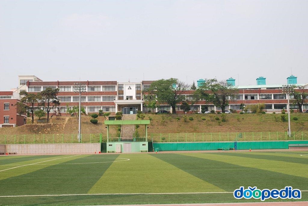 안용중학교