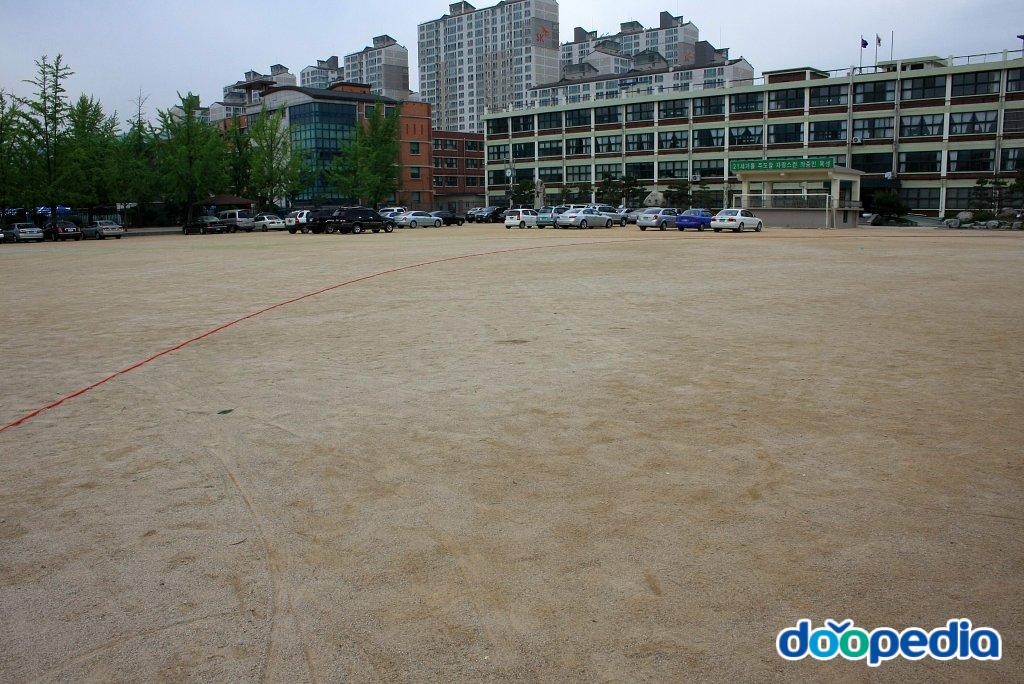 의정부중학교 - 의정부중학교 운동장