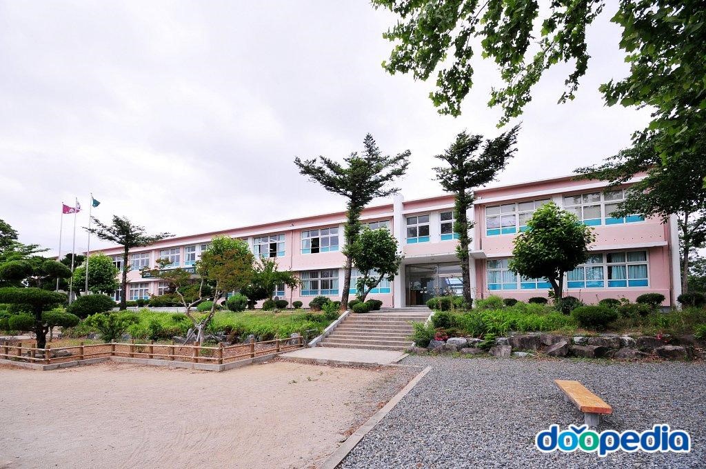 화산중학교