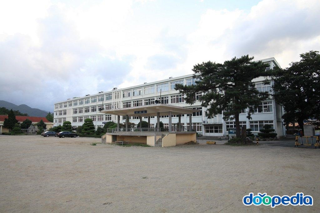 하동여자고등학교