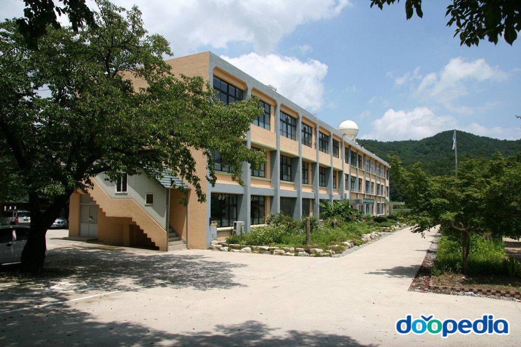 어모중학교