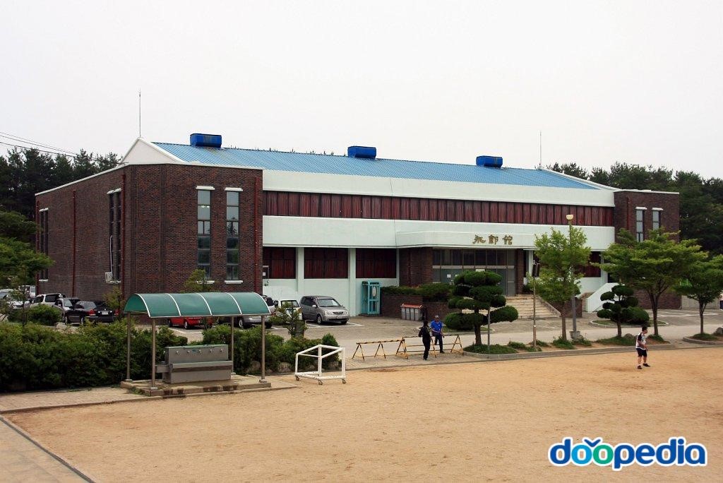 속초고등학교 - 속초고등학교 체육관