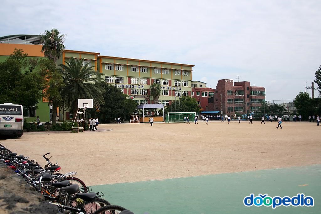 제주중학교