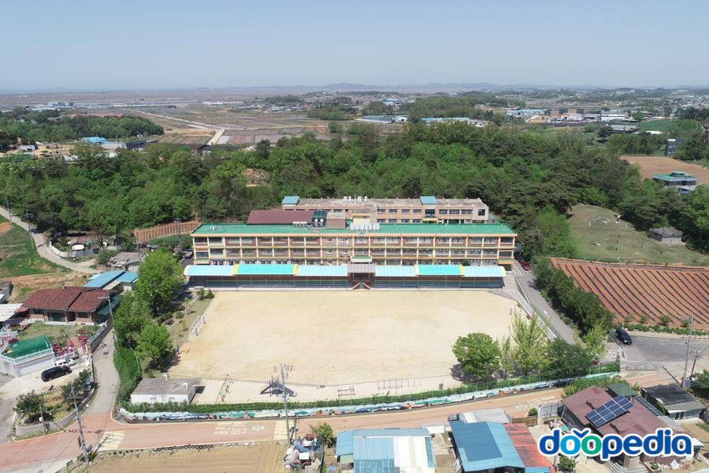 우정읍 - 석천초등학교