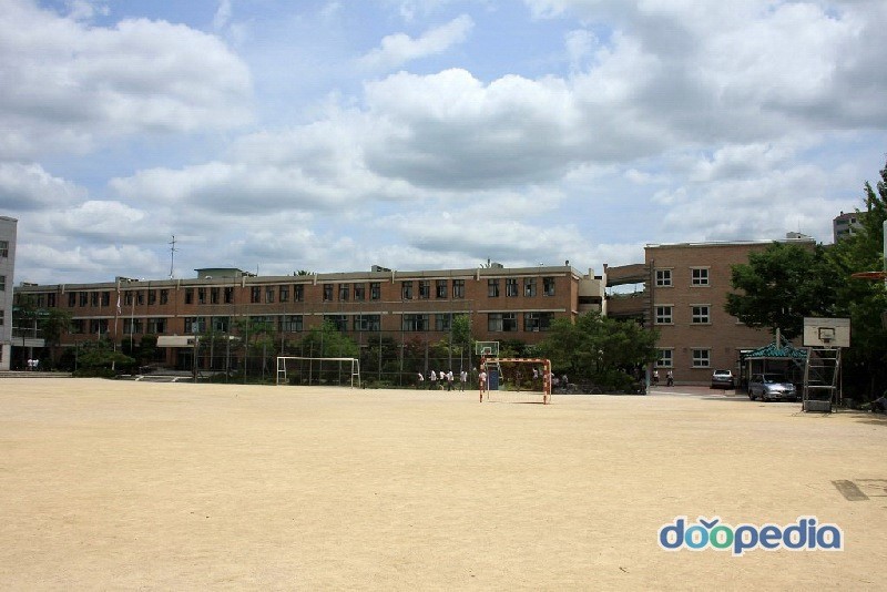 태릉고등학교