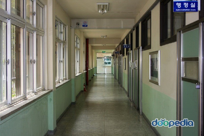 태릉고등학교 - 태릉고등학교 복도