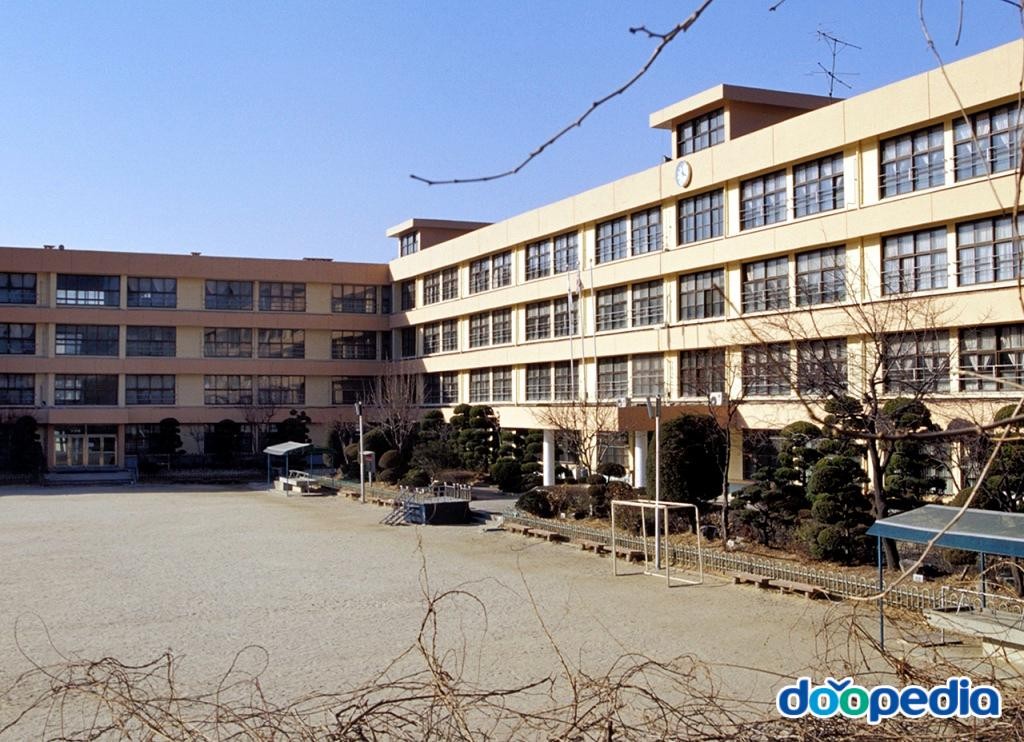 서초동 - 서초중학교