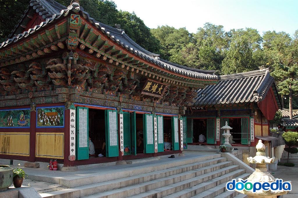 화계사 대웅전