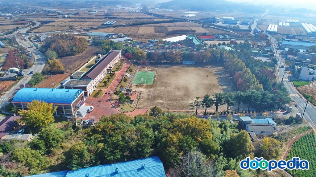 삼기중학교