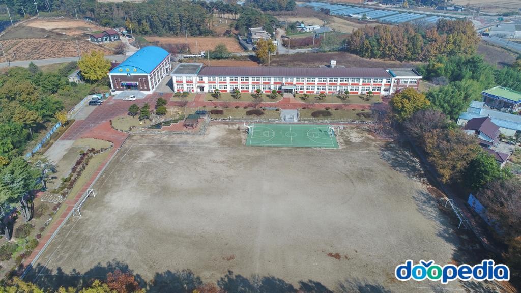 삼기중학교