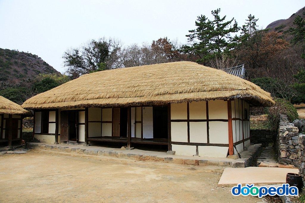 진도 운림산방 - 진도 운림산방 초가집
