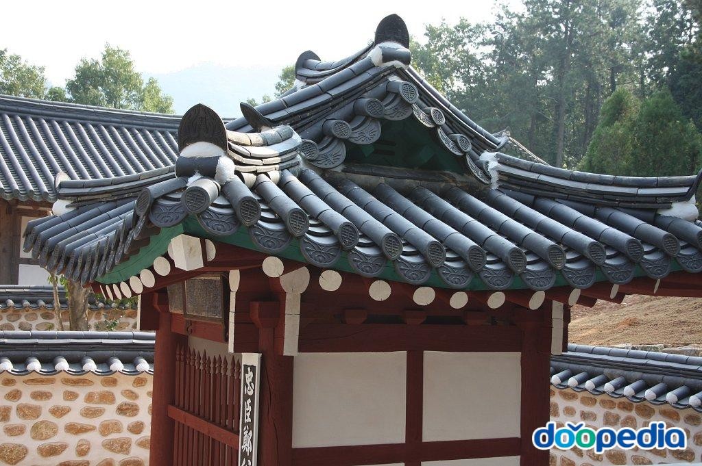 정운 충신각