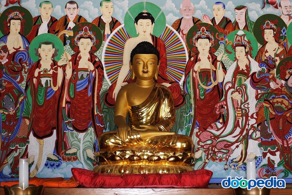 만일사 - 만일사 법당(대웅전) 불상