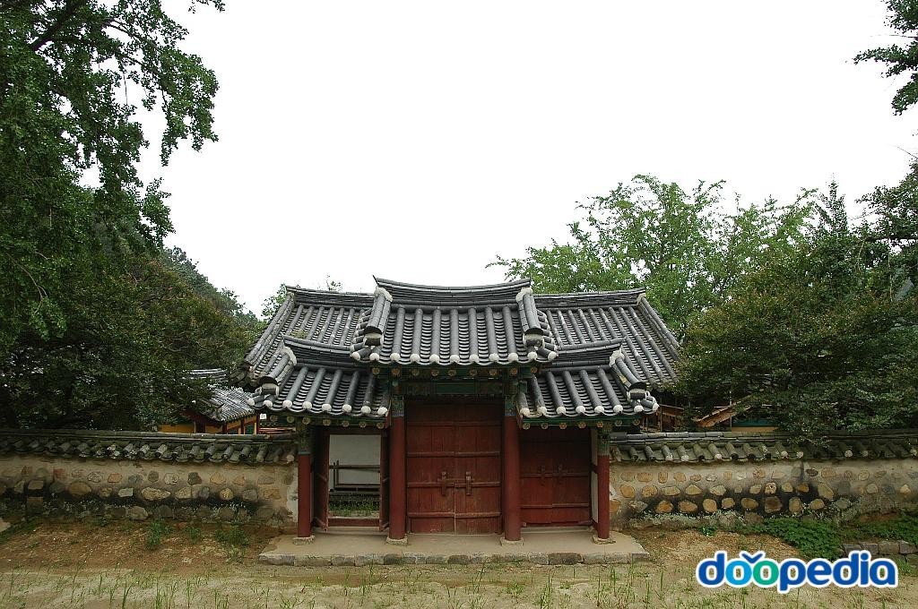 연산향교 - 연산향교 솟을삼문