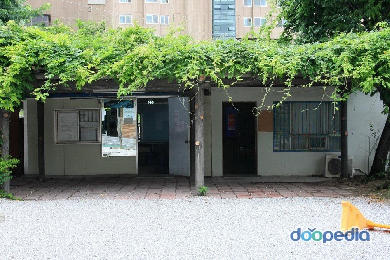 창문여자고등학교 - 창문여자고등학교 매점