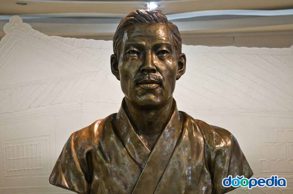 백산기념관 - 백산기념관 백산 안희제선생 흉상