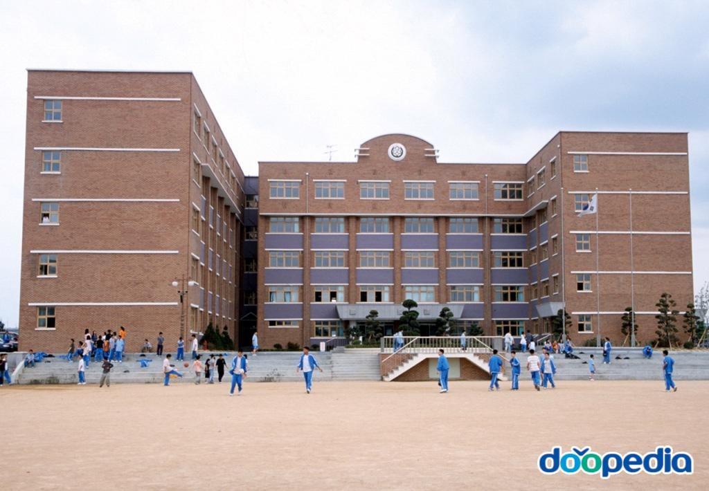 서운동 - 서운중학교