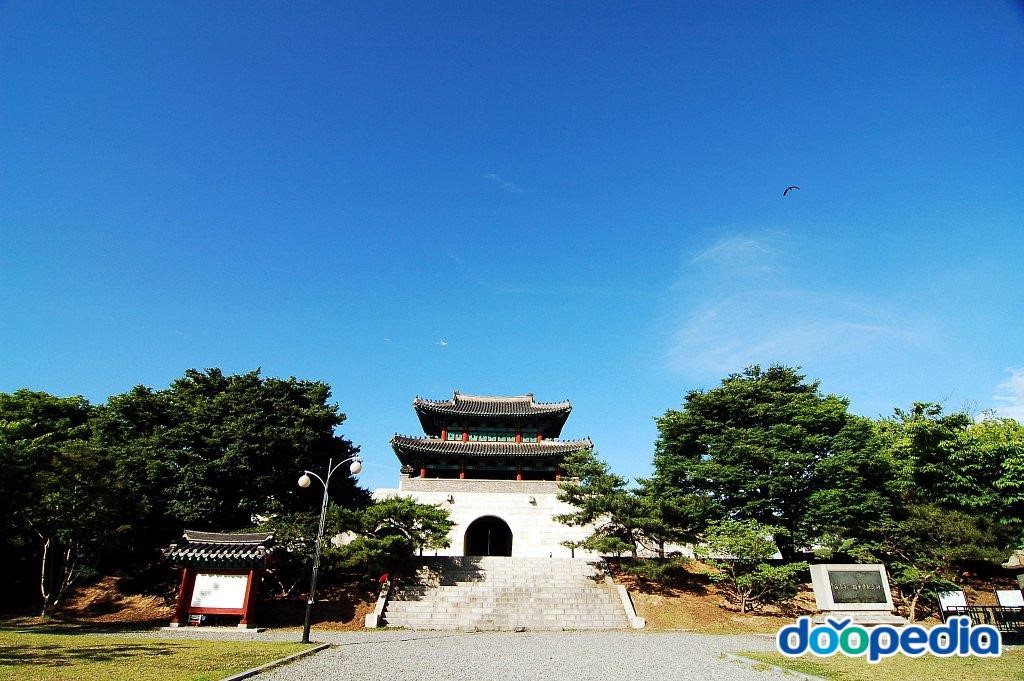 망우당공원 - 망우당공원 영남제일관