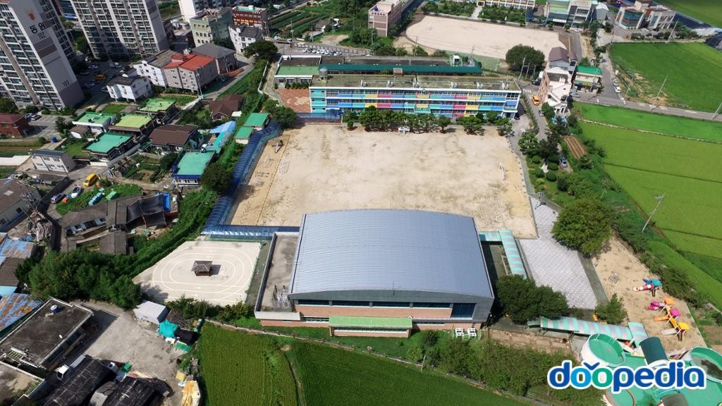 진례면 - 진례초등학교