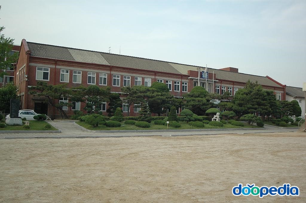 청주 대성고등학교 본관
