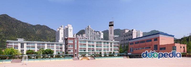 사파중학교
