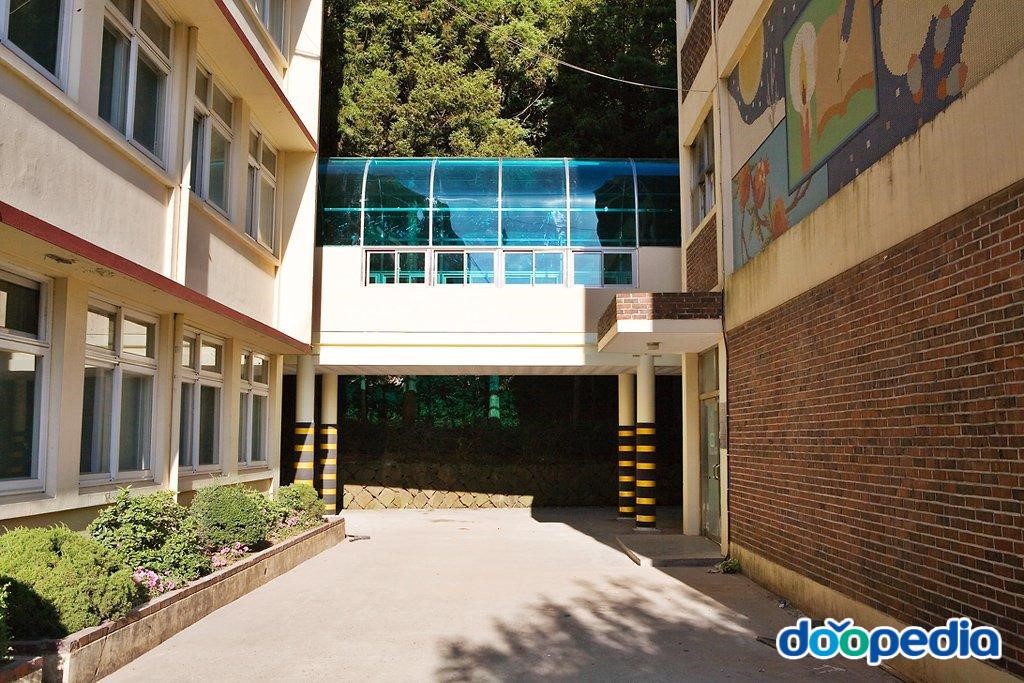 물금동아중학교