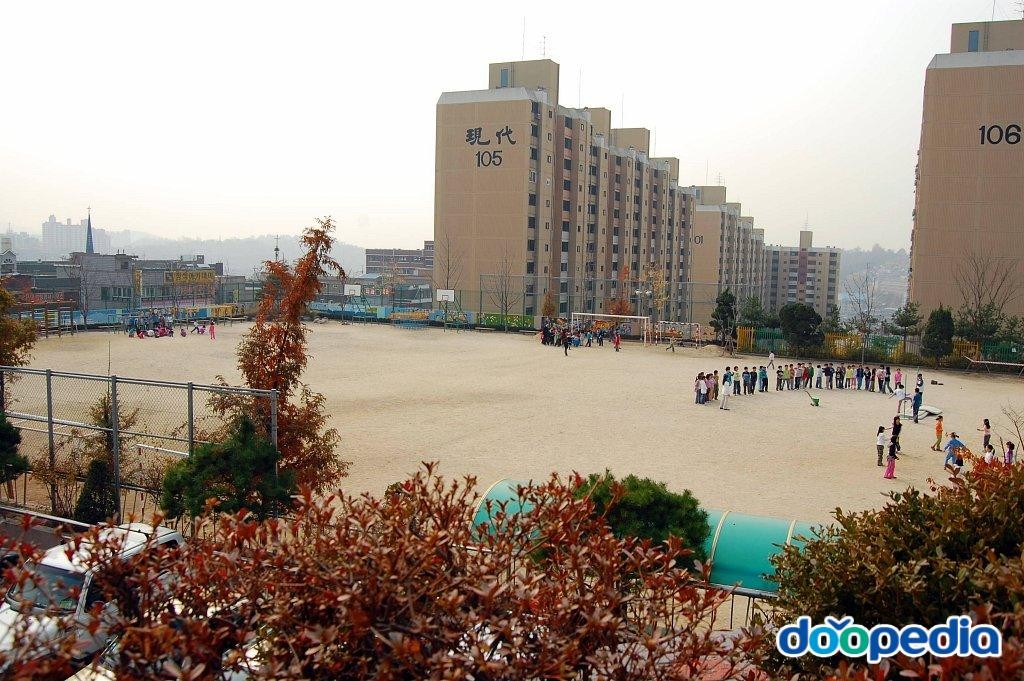 중부초등학교