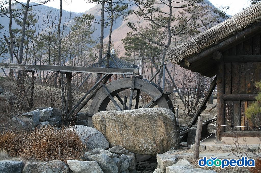 애산리 - 아라리촌 물레방아