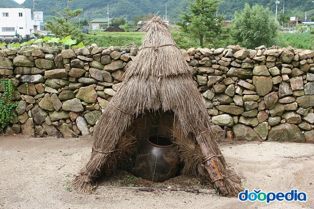 인제산촌민속박물관 - 인제산촌민속박물관 김치독