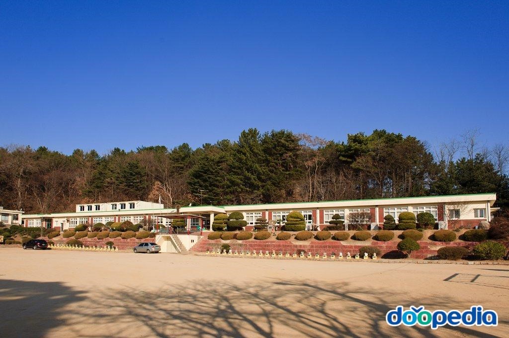 율리 - 율리 청량초등학교 문수분교장