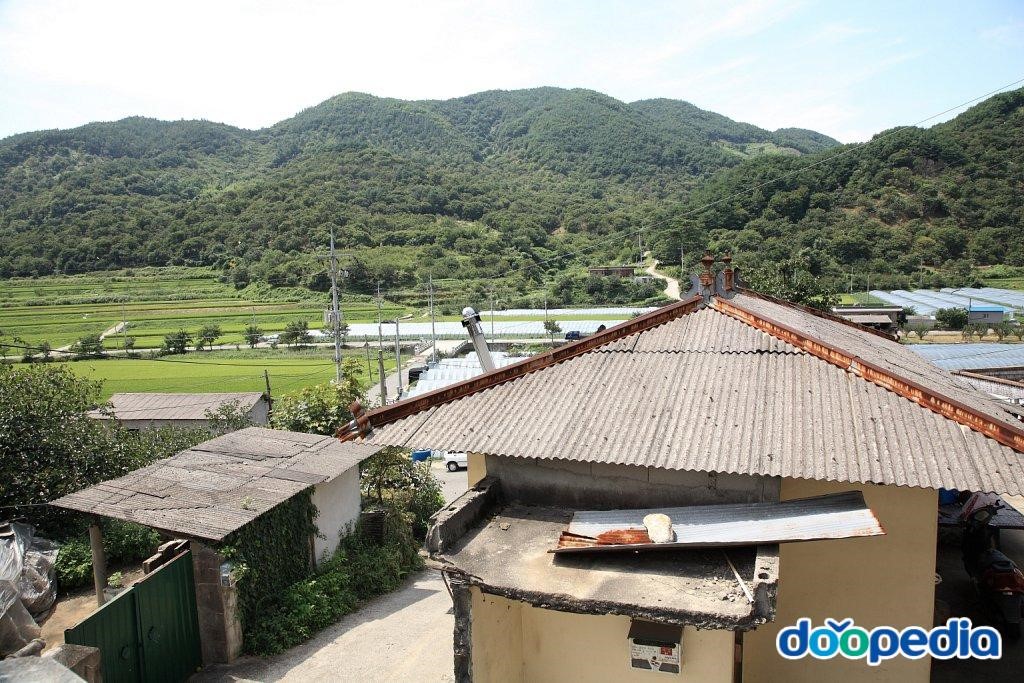 동리