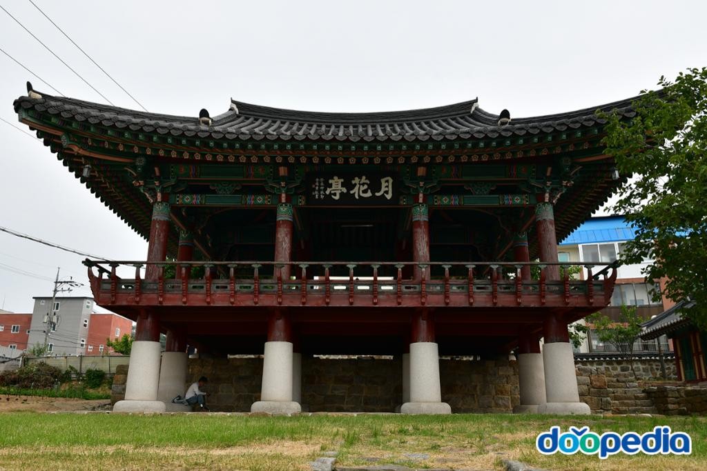노암동 - 강릉월화정